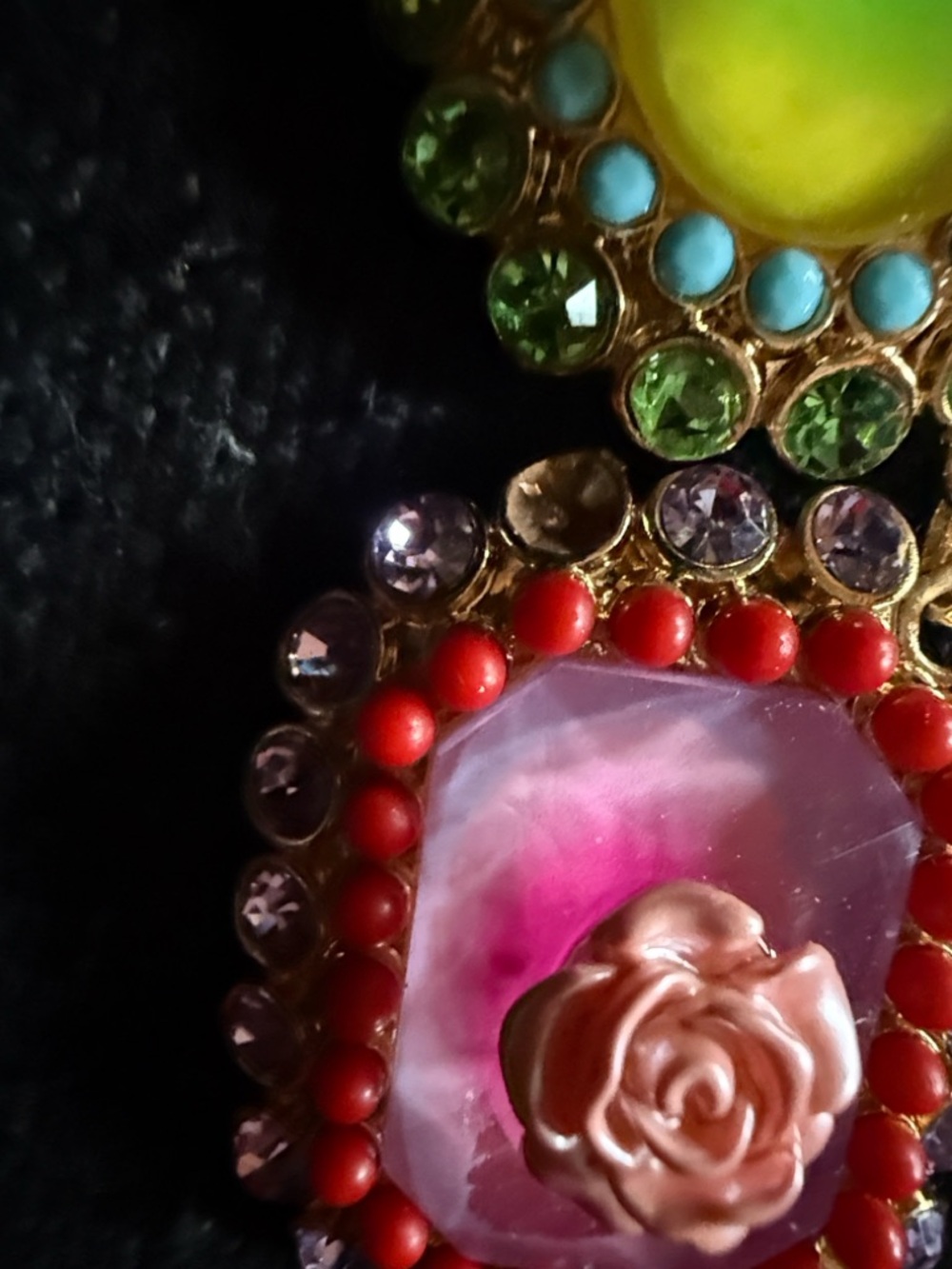 Betsey johnson Colorful Multicharm Crystal critters necklace new with defects - Picture 6 of 6